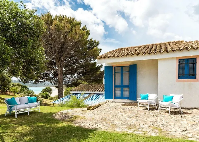 Villa privata: Casa Casciu La collina sul mare