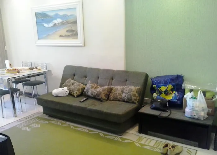 Aluguéis de temporada: Apartamento Enseada, Guarujá, 3 dorms, 3 banhs, 8 pessoas, 02 quadras da praia, 2 sacadas, 2 vagas de garagem