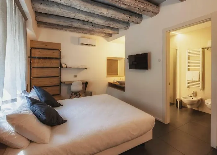 B&B: Le Palme City Rooms