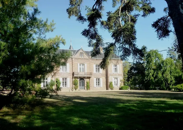 Manoir Des Tuileries Du Buisson
