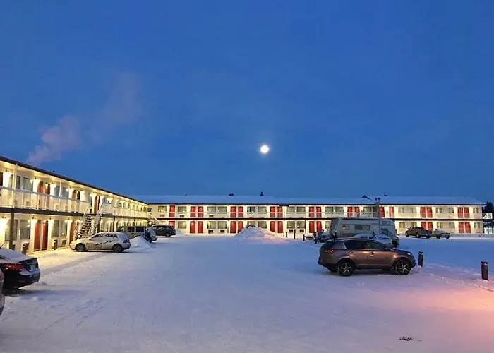 Hotel with view: Red Deer Inn & Suites