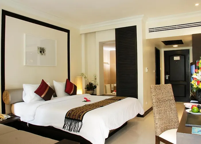 Thara Patong Beach & Spa