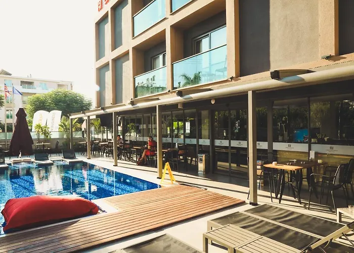 Laren Sea Side Spa