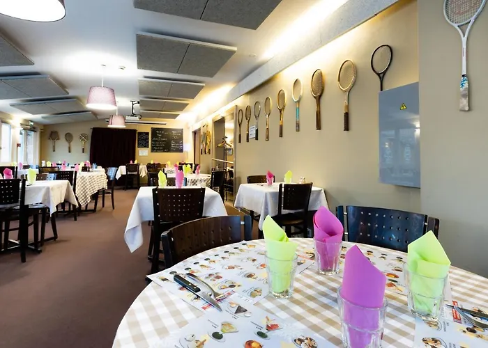 Hôtel avec tennis: Hotel-Restaurant Espace Squash 3000