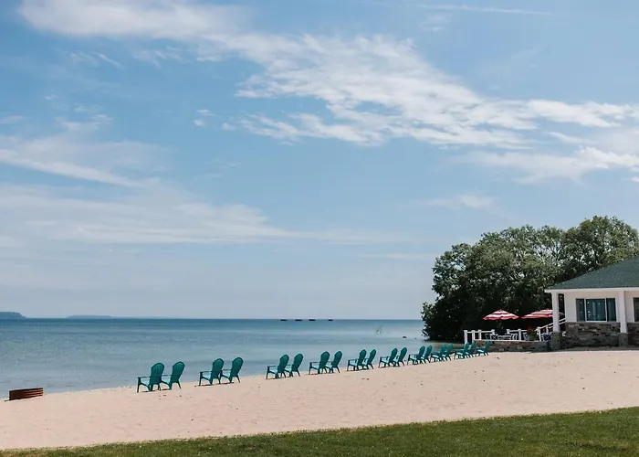 Family Hotel: Breakers Resort - Lakeside