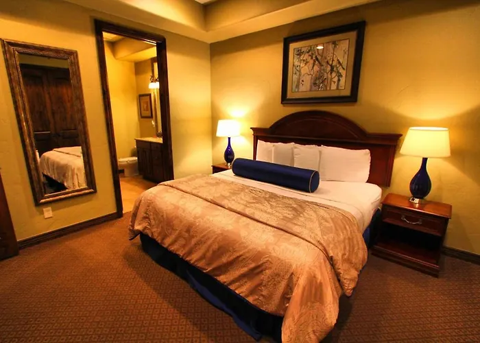 Canyon Villas At Coral Ridge